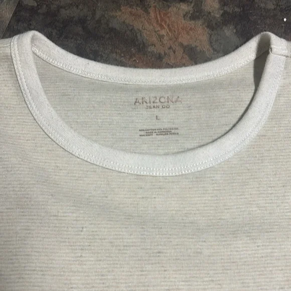 Top - Picture 3 of 3